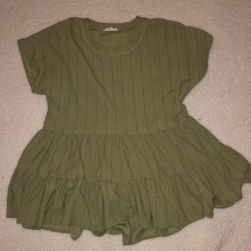 Green Blu Pepper Top. Size S. So comfy.